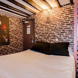 2* Hotell Absolute Republique