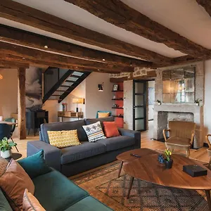  Apartment Cosy Family Nest In The Medieval Town France