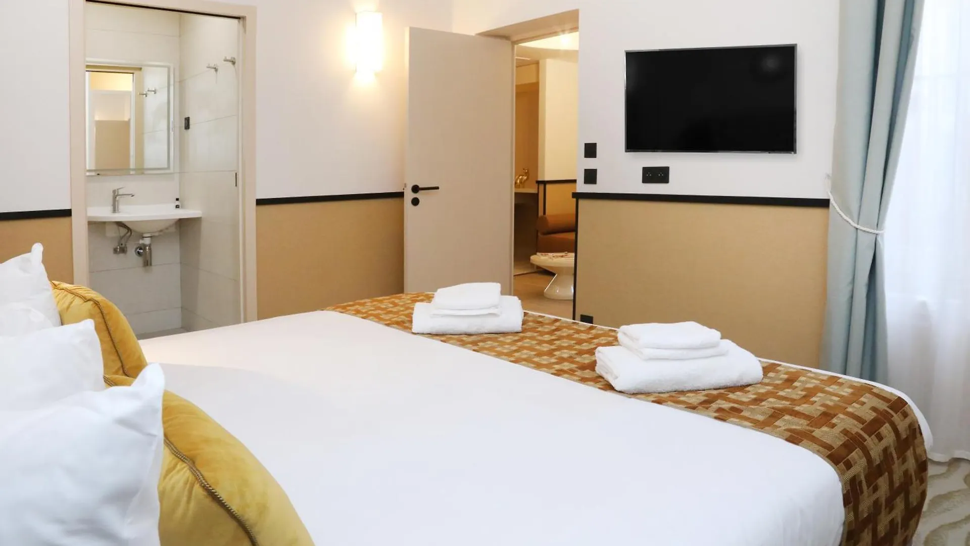 Five Boutique Hotel Paris Quartier Latin 3*,  France